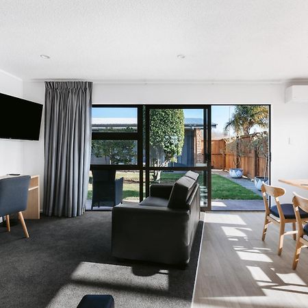 Cobblestone Court Motel Tauranga Esterno foto