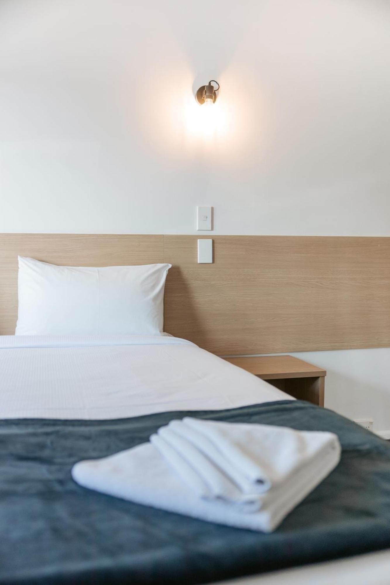 Cobblestone Court Motel Tauranga Esterno foto