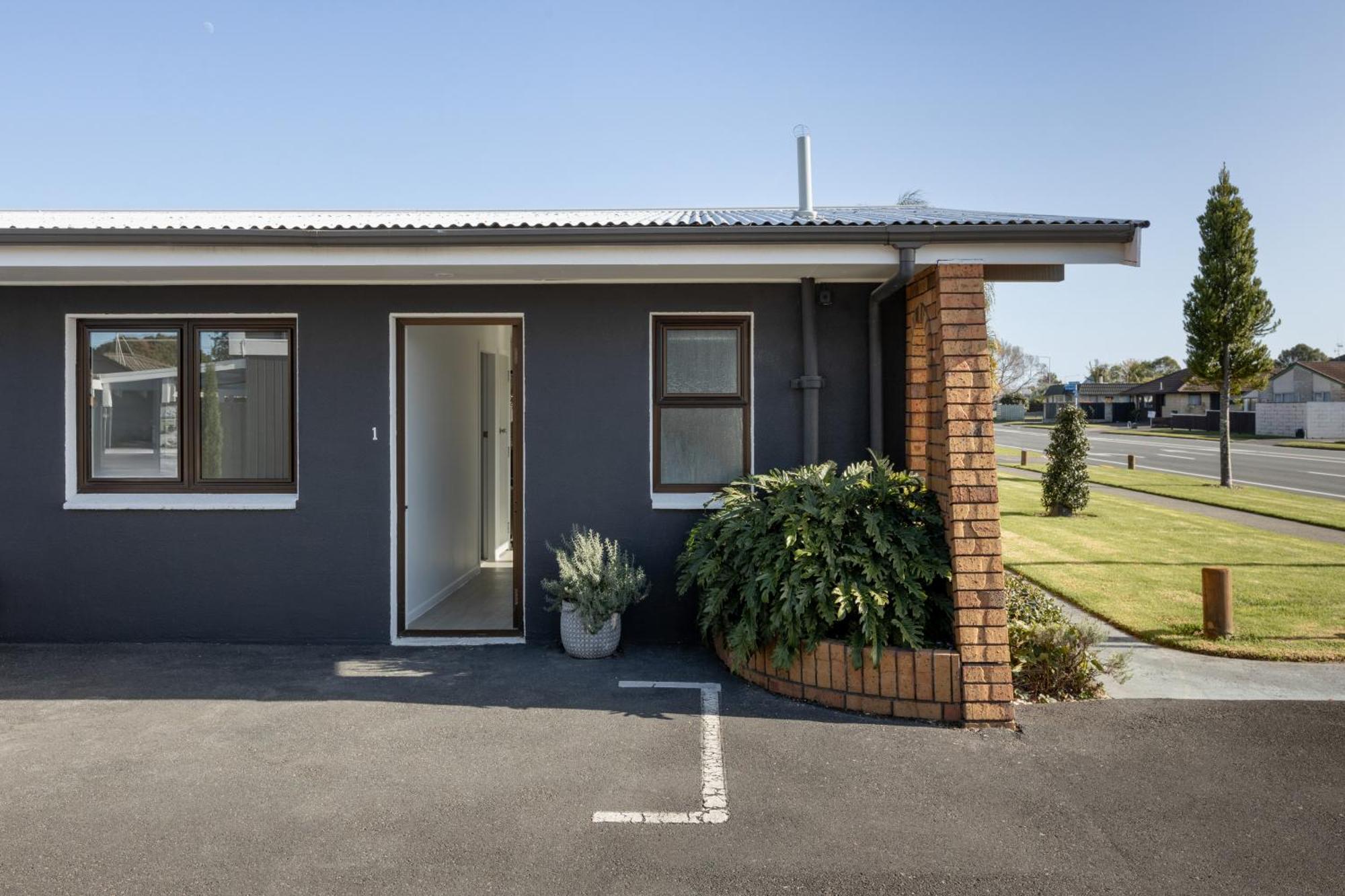 Cobblestone Court Motel Tauranga Esterno foto